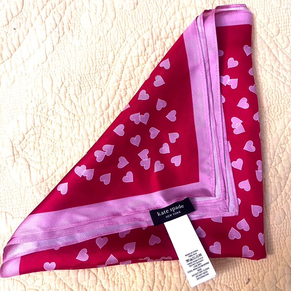 Kate Spade New York Heart Links 100% Silk Bandana Scarf / BRAND NEW - NEVER WORN - Picture 5 of 8